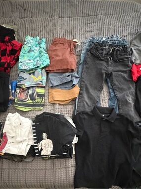 Boys Clothing Bundle Size 5-6 | 50 Pieces | Nike Jordan Vans Gap | Jeans Shorts